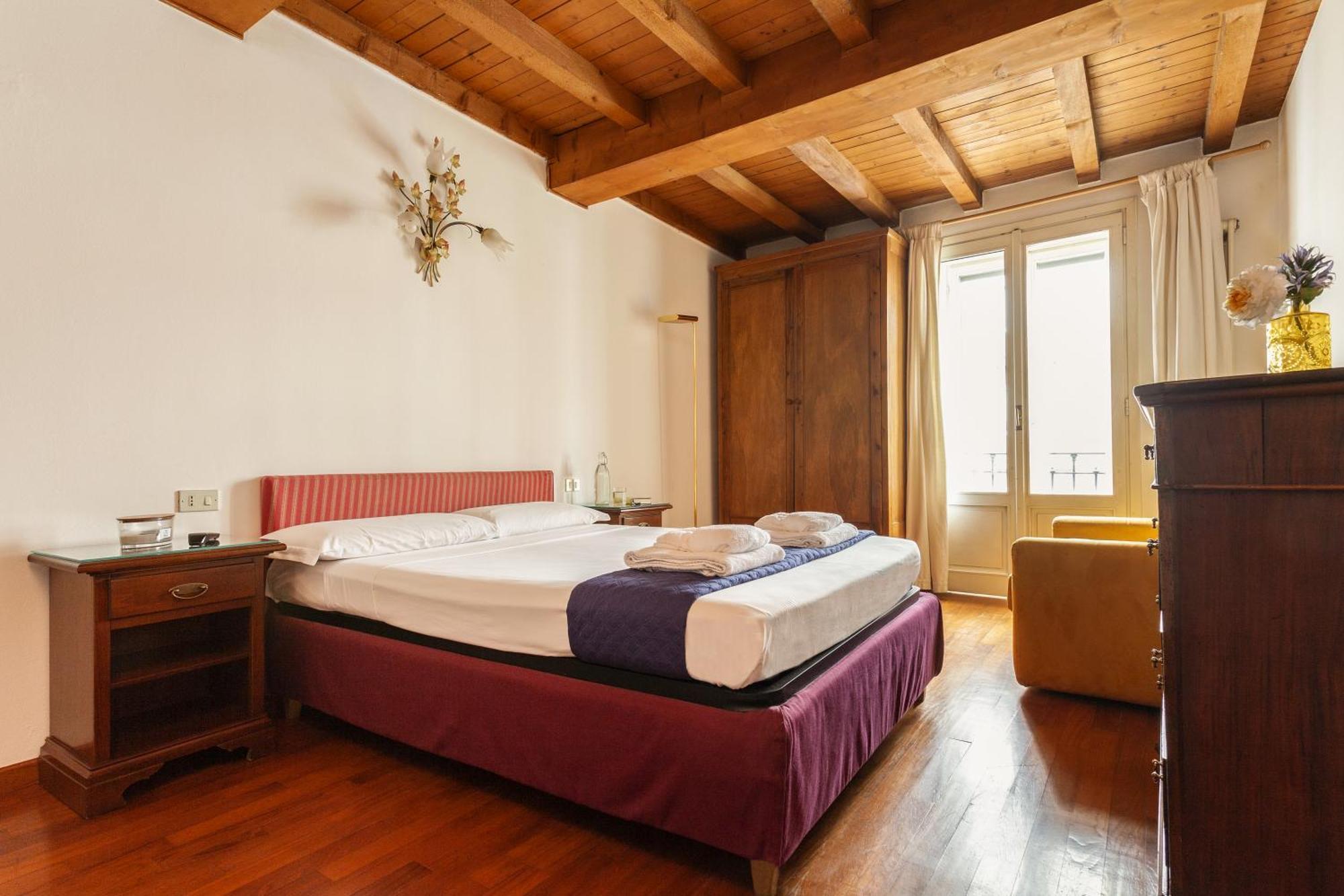Suite Via Torino Milan Exterior photo